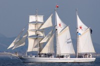 shabab_oman_under_sails.jpg