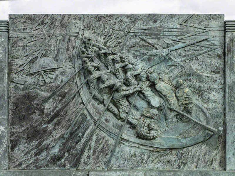 lifeboat memorial Douglas (2).jpg
