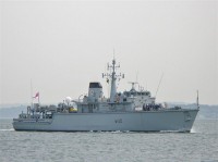 HMS_Ledbury_%28M30%29_-_Portsmouth_2007_-_BB.jpg