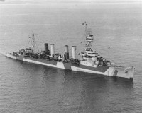USS_Detroit_%28CL-8%29.jpg