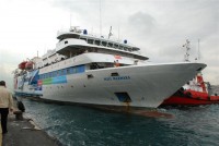 Mavi_Marmara_leaving_port.jpg