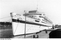 Bundesarchiv_Bild_183-H27992%2C_Lazarettschiff_%22Wilhelm_Gustloff%22_in_Danzig.jpg
