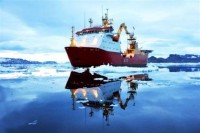 HMS_Protector_in_Antarctica.jpg